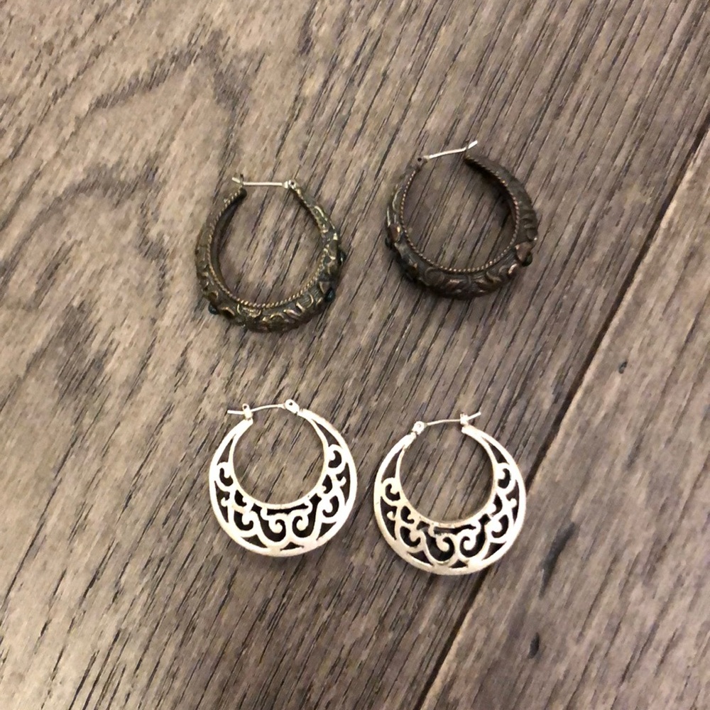 Two pairs of fashion earrings